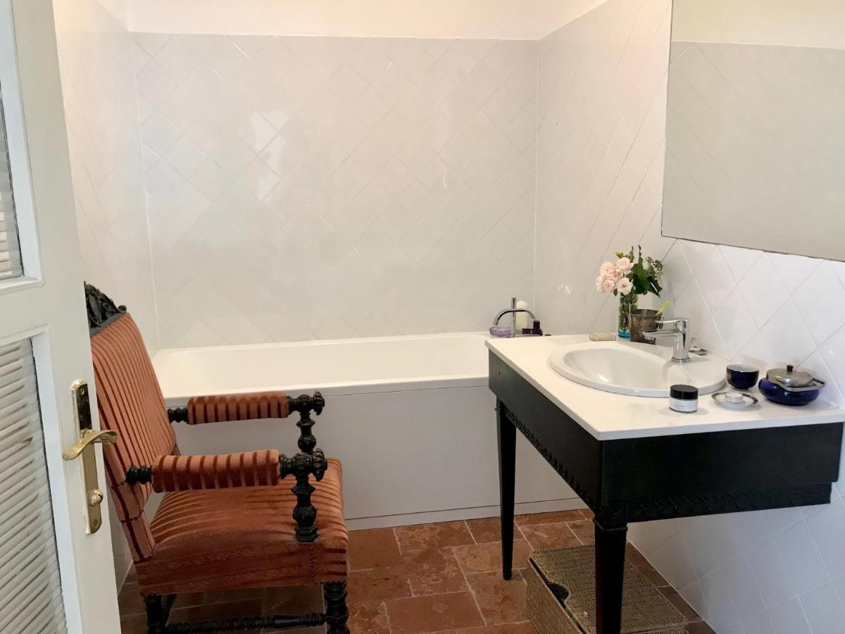 Medusa House Apartment เอสแตร์กอม ภายนอก รูปภาพ